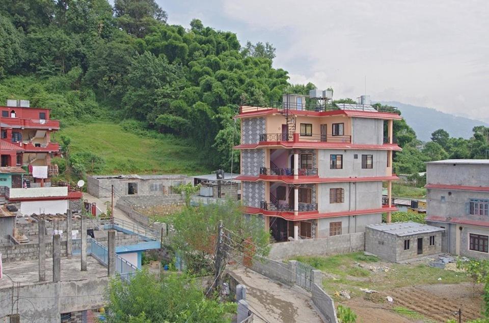 Pokhara Abroad Inn Bilik gambar